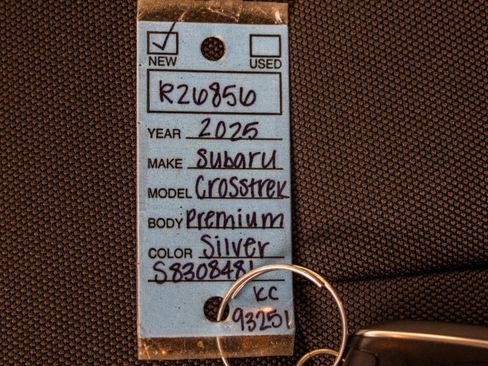 Used 2025 Subaru Crosstrek 2.0i Premium image 55