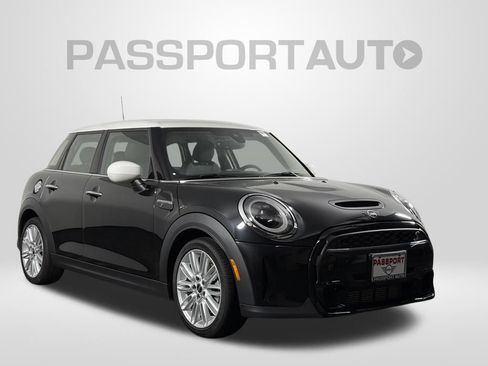 Used 2024 MINI Cooper S FWD image 3
