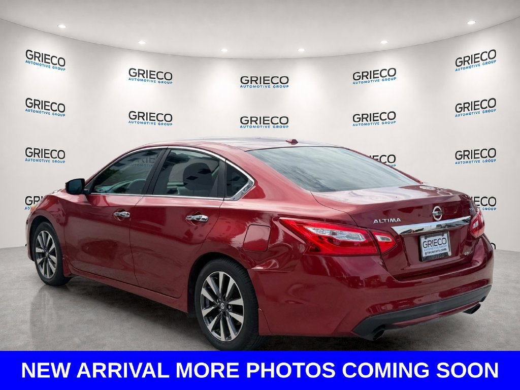 Used 2016 Nissan Altima 2.5 SV w/ Convenience Package FWD image 5