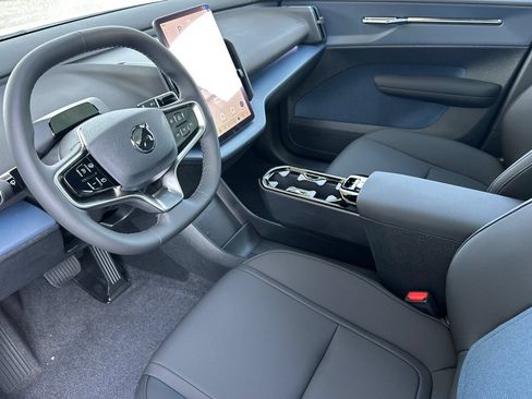 New 2026 Volvo EX30 Plus w/ Climate Package AWD/4WD image 10