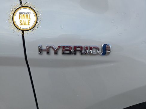 Used 2018 Toyota Camry XLE image 14