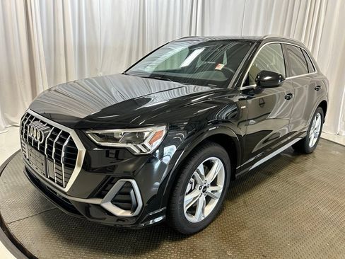 Certified 2023 Audi Q3 2.0T Premium Plus w/ Premium Plus Package AWD/4WD image 27