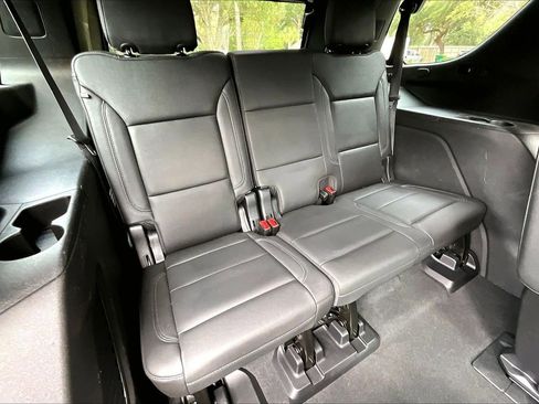 Used 2022 Chevrolet Tahoe Z71 w/ Luxury Package image 32