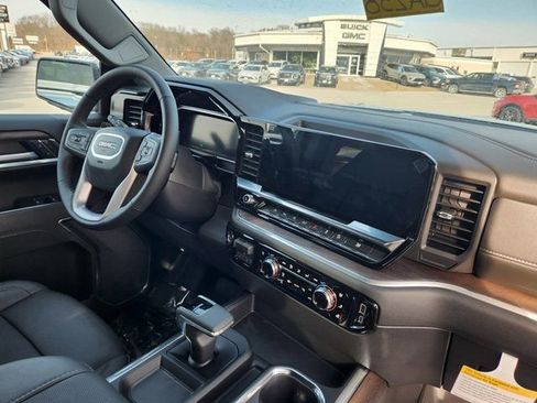 New 2026 GMC Sierra 1500 SLT w/ SLT Premium Plus Package image 13