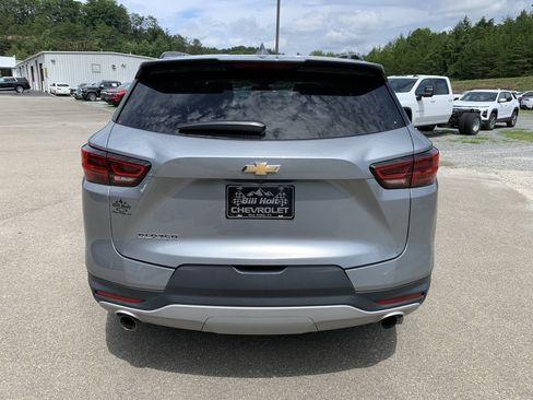 Used 2023 Chevrolet Blazer LT w/ Convenience Package FWD image 12