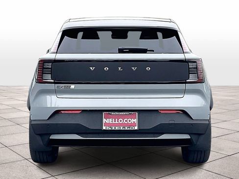 New 2026 Volvo EX30 Cross Country Ultra image 6