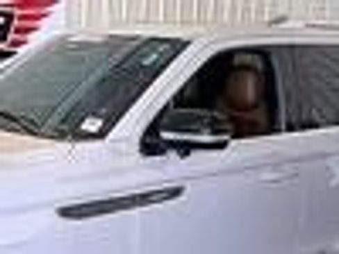 Used 2023 Lincoln Navigator Reserve AWD/4WD image 15