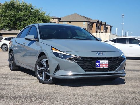 Used 2023 Hyundai Elantra SEL w/ Convenience Package FWD image 1