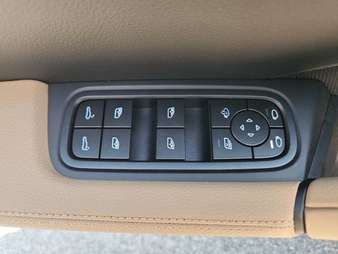 New 2026 Porsche Cayenne Coupe image 17