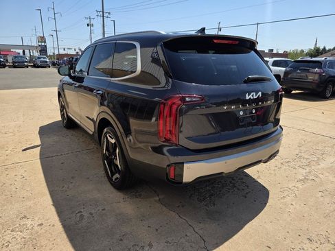 Used 2025 Kia Telluride S AWD/4WD image 6