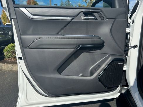 New 2026 GMC Acadia Elevation image 22