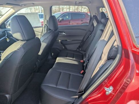 New 2026 Nissan Rogue SV AWD/4WD image 10