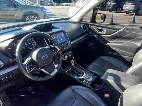 Used 2020 Subaru Forester Limited w/ Popular Package #3 image 16
