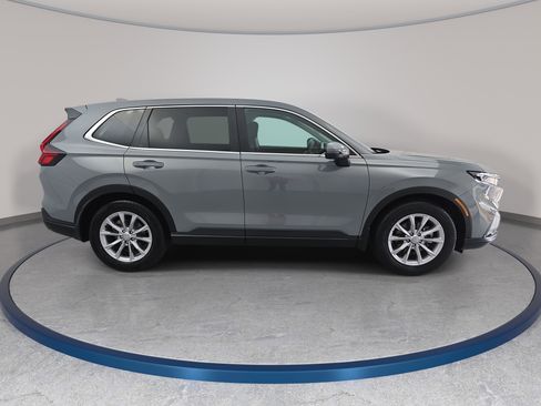 Used 2024 Honda CR-V EX image 4