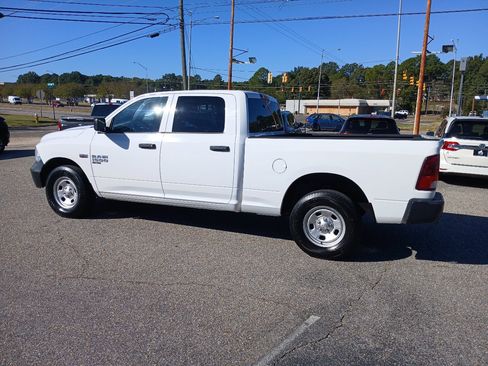 Used 2019 RAM 1500 Tradesman image 11