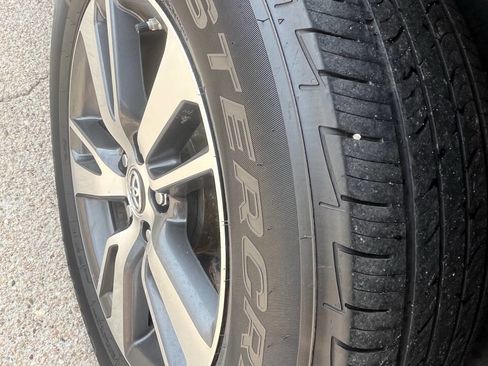 Used 2016 Toyota RAV4 XLE image 18