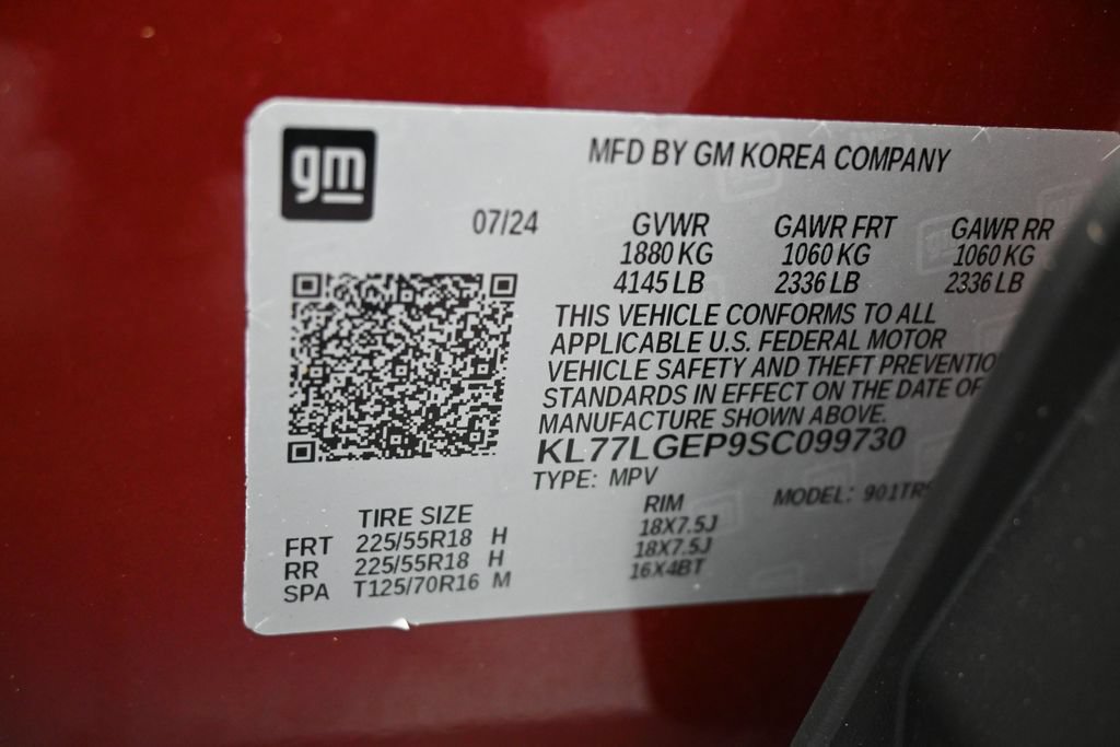 Used 2025 Chevrolet Trax RS w/ Sunroof Package FWD image 17
