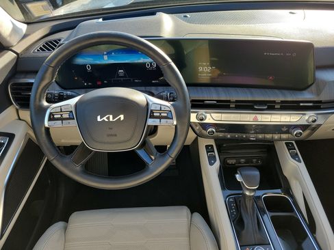 Used 2024 Kia Telluride SX Prestige image 19