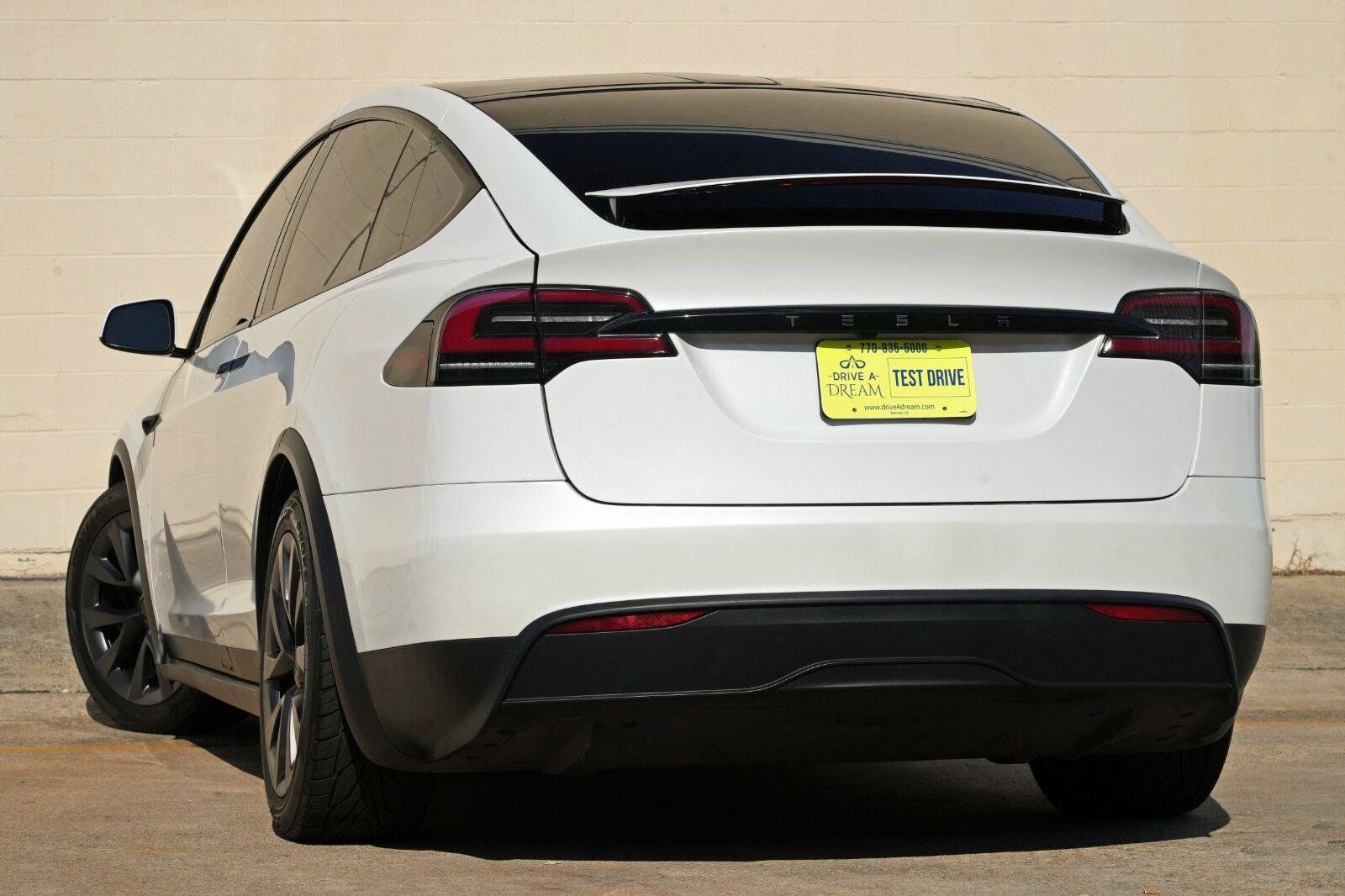 Used 2024 Tesla Model X AWD/4WD image 6