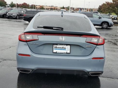 Used 2024 Honda Civic Sport Touring image 6