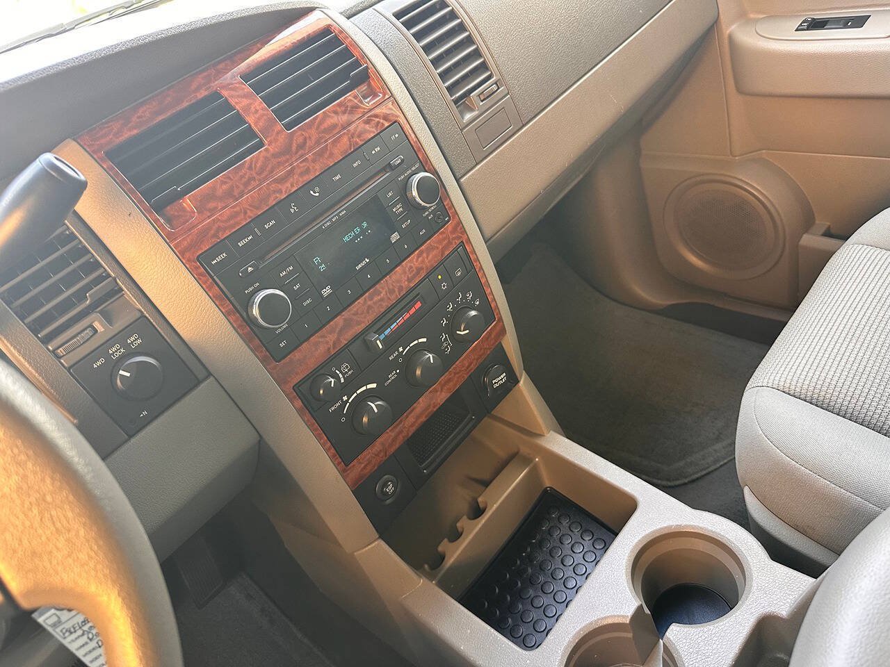 Used 2008 Dodge Durango SLT AWD/4WD image 19