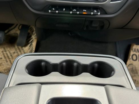 Used 2018 Chevrolet Silverado 1500 LT w/ All Star Edition AWD/4WD image 16