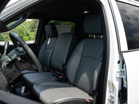 New 2026 RAM 3500 Tradesman AWD/4WD image 15