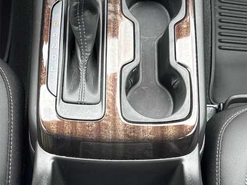 Used 2022 GMC Canyon Elevation w/ Elevation Premium Package image 26