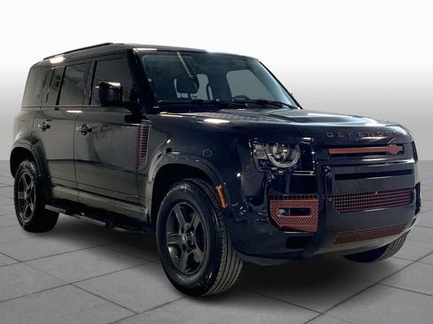 Used 2021 Land Rover Defender 110 image 2