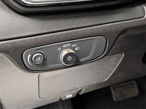 Used 2023 Chevrolet Bolt EUV LT w/ Convenience Package image 17