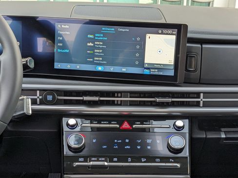 Used 2024 Hyundai Santa Fe XRT image 13