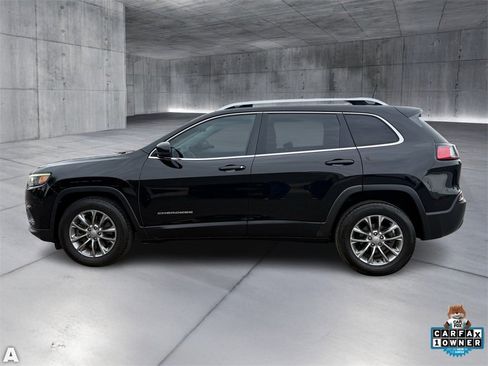 Used 2020 Jeep Cherokee Latitude Plus image 3