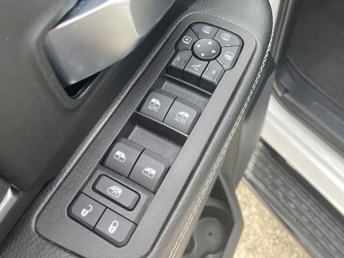 Used 2025 RAM 2500 Big Horn AWD/4WD image 23