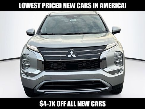 New 2026 Mitsubishi Outlander SE FWD image 2
