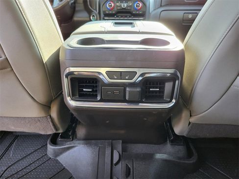 Used 2020 Chevrolet Silverado 2500 LTZ w/ LTZ Convenience Package image 14