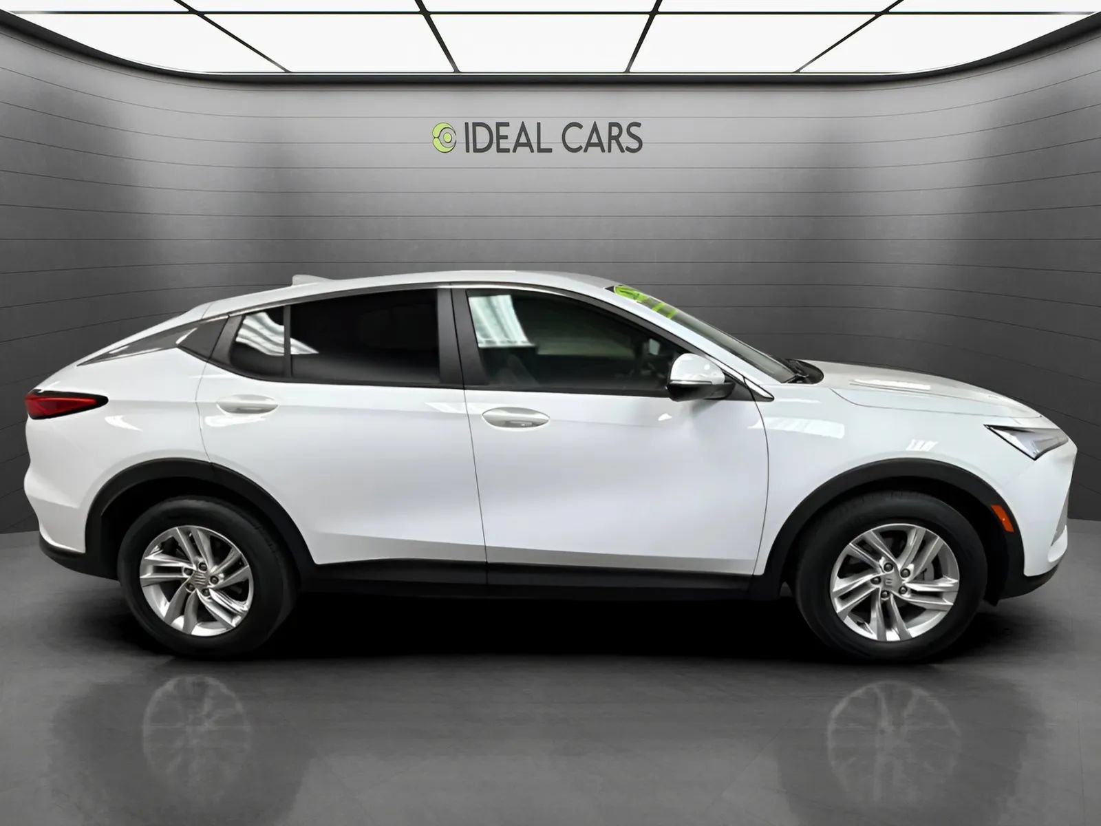Used 2025 Buick Envista Preferred FWD image 4