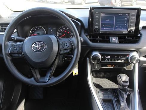 Used 2021 Toyota RAV4 LE w/ Carpet Mat Package (TMS) FWD image 41