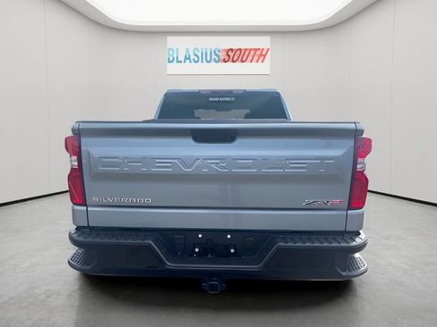 Used 2023 Chevrolet Silverado 1500 ZR2 w/ Technology Package AWD/4WD image 4