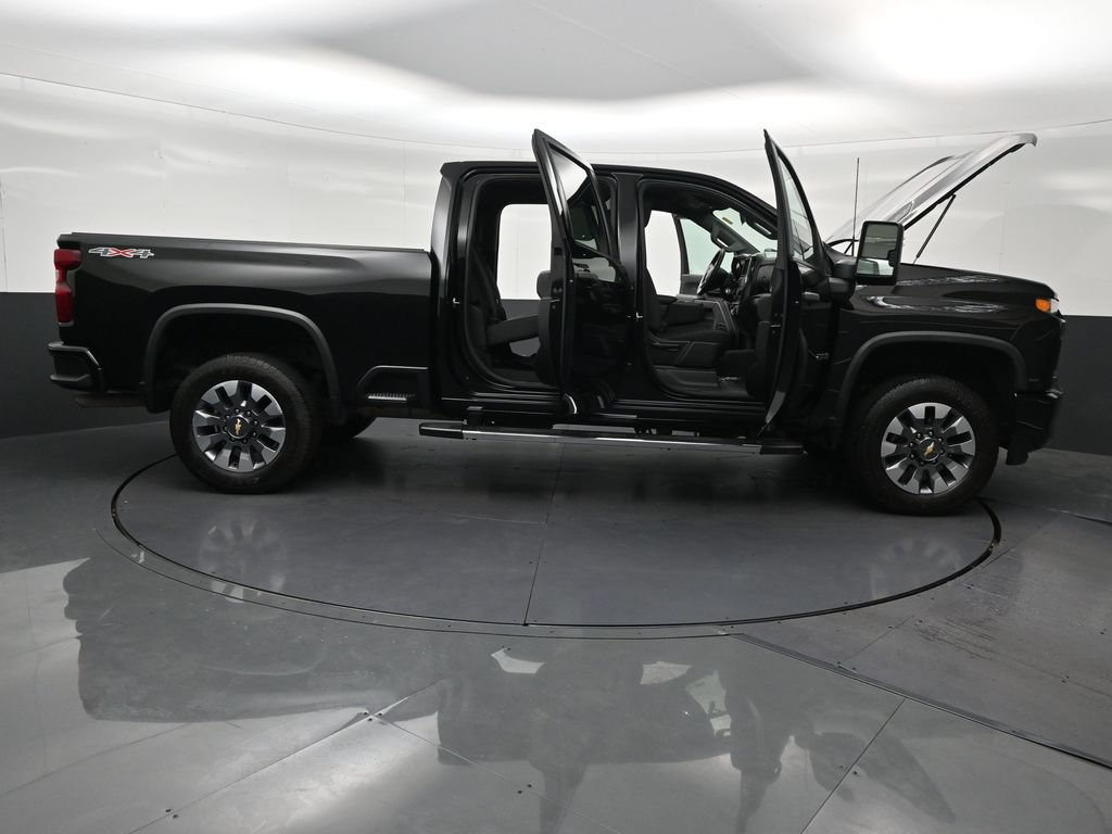 Used 2022 Chevrolet Silverado 2500 Custom w/ Custom Convenience Package AWD/4WD image 36
