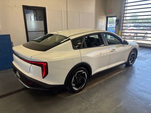 Used 2025 Kia K4 EX FWD image 8