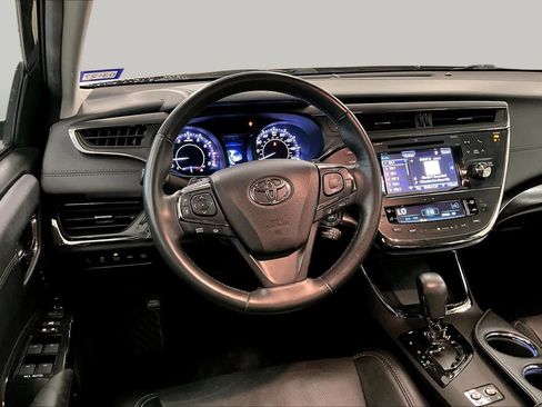Used 2017 Toyota Avalon Limited FWD image 16