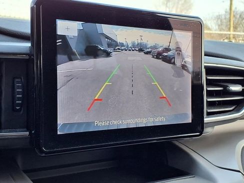 Certified 2023 Ford Explorer XLT w/ Equipment Group 202A image 9