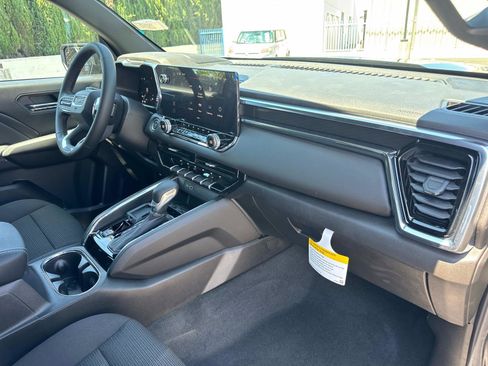 New 2025 GMC Canyon Elevation w/ Convenience Package image 28