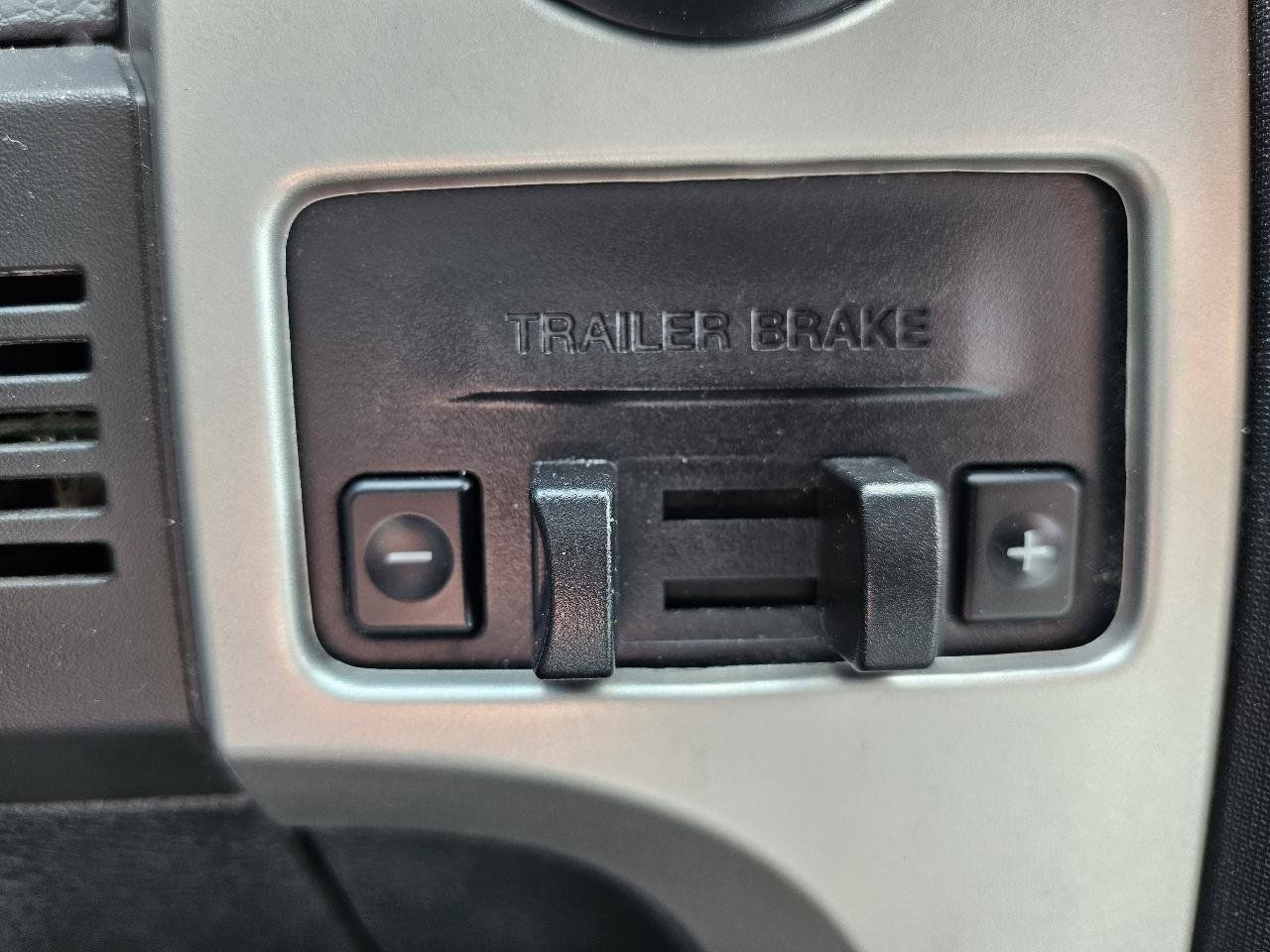 Used 2013 Ford F150 XLT w/ Luxury Equipment Group AWD/4WD image 16