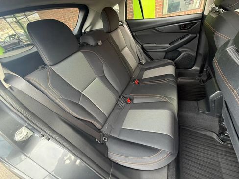 Used 2022 Subaru Crosstrek 2.0i Premium image 16