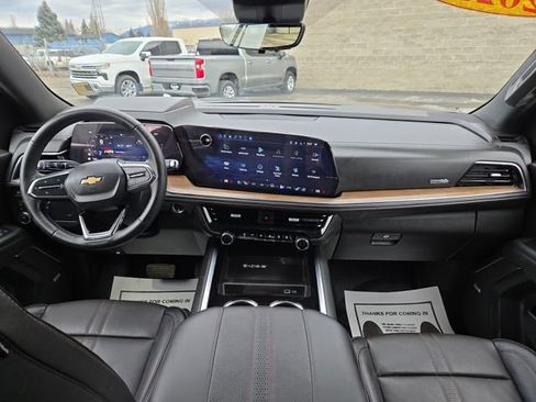 Used 2025 Chevrolet Tahoe High Country image 34