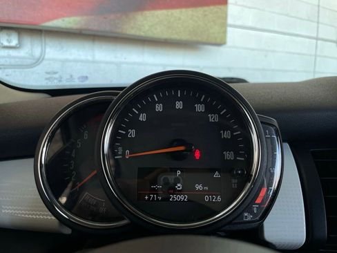 Used 2018 MINI Cooper 2-Door Hardtop image 37