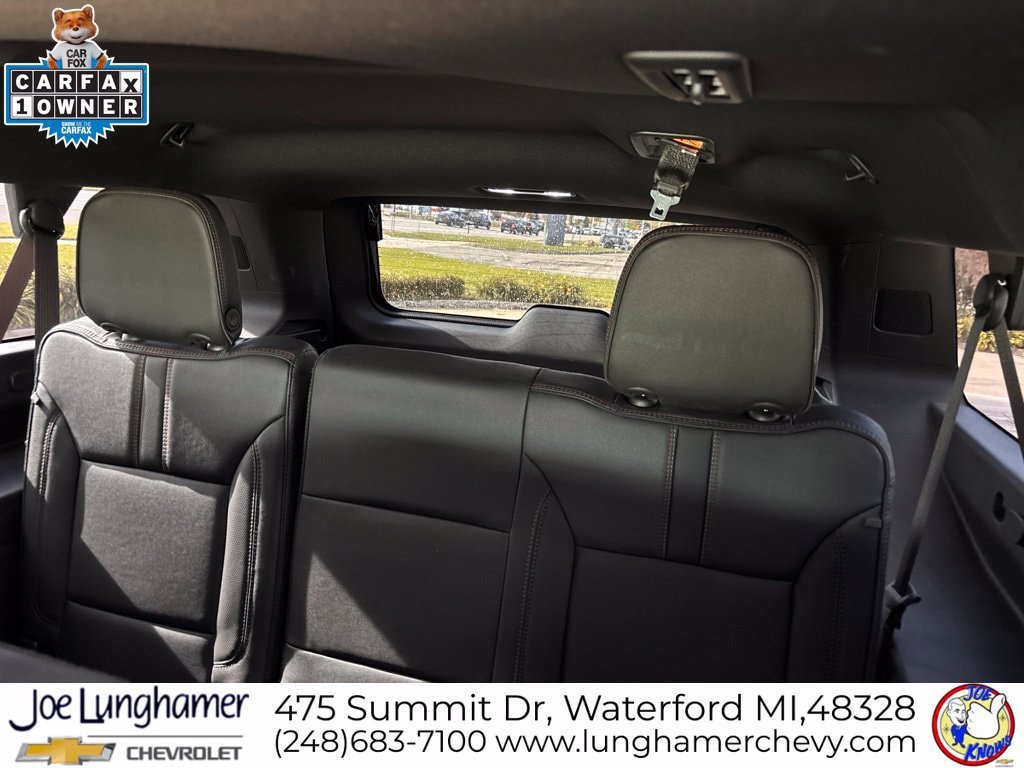 Used 2023 Chevrolet Suburban RST w/ Sport Performance Package AWD/4WD image 13