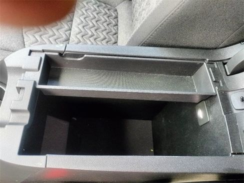 Used 2024 Chevrolet Equinox LT w/ LPO, Floor Liner Package image 25