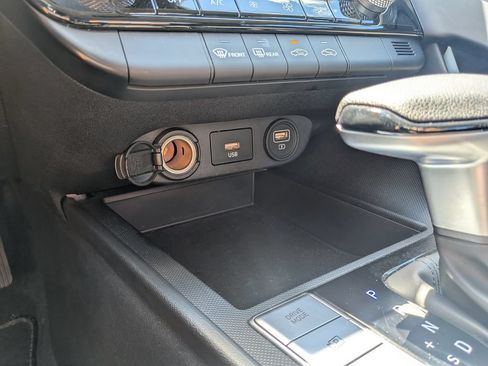 Used 2023 Hyundai Elantra SEL FWD image 16